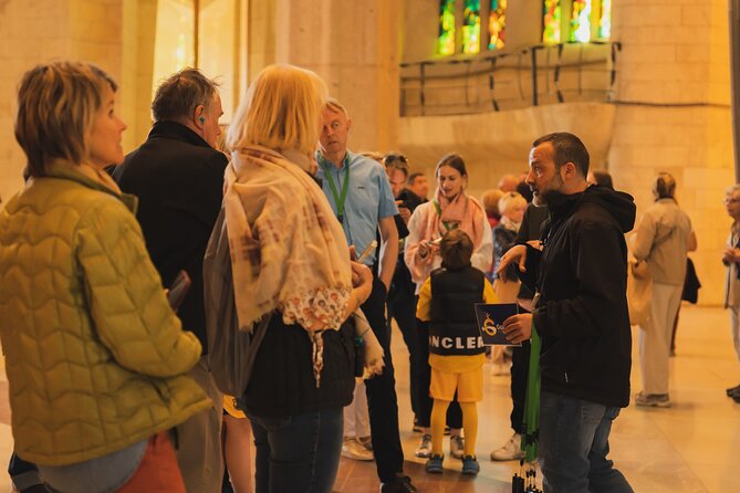 Sagrada Familia Guided Tour With Skip the Line Ticket - Common questions