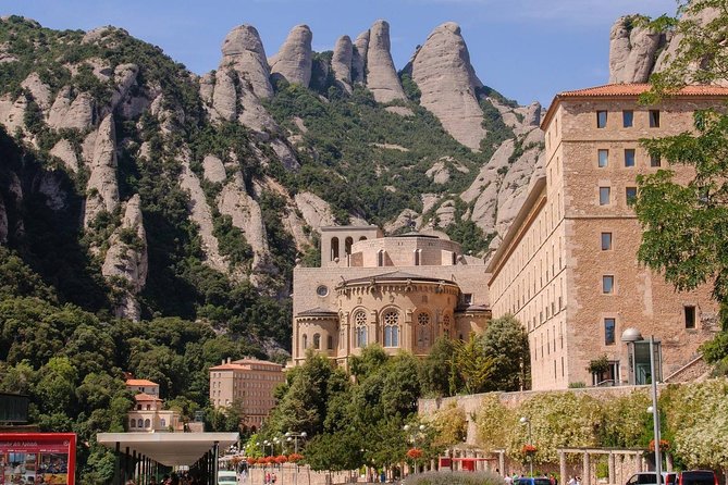 Sagrada Familia & Montserrat Small Group Tour With Hotel Pick-Up - How to Reserve Your Spot