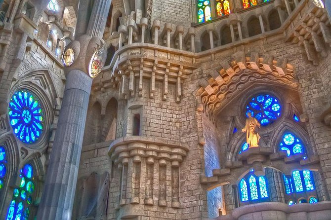 Sagrada Familia Private Tour With Skip-The-Line Ticket - Visitor Experiences and Feedback