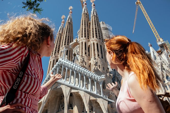 Sagrada Familia & Surroundings Private Tour With Local Guide - Pricing Details