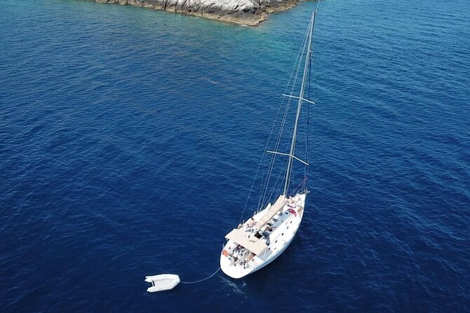 Sailing Boat Small Group Kleftiko and Sikia Cave West of Milos - Common questions