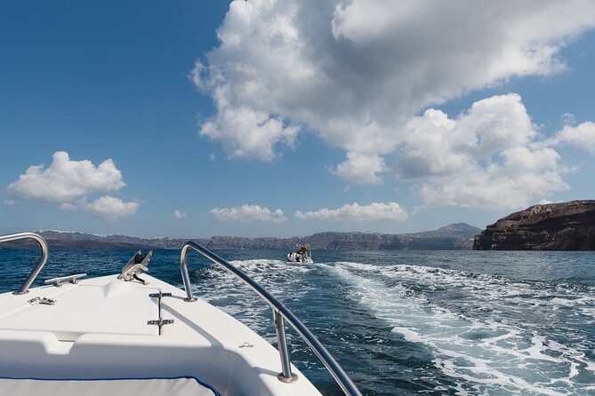Santorini: License Free - Boat Rental "AELIA" - Common questions