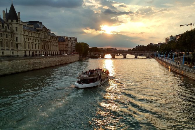 Seine River Cruise & French Crepe Tasting by the Eiffel Tower - Common questions