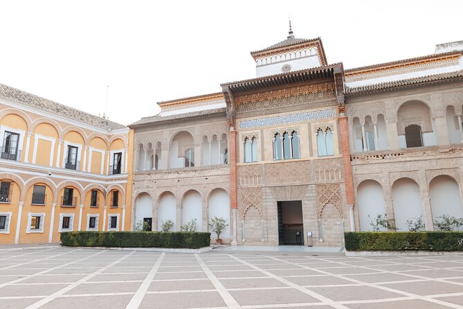 Seville Alcazar: Before the Crowds VIP Access Small Group Tour - Common questions