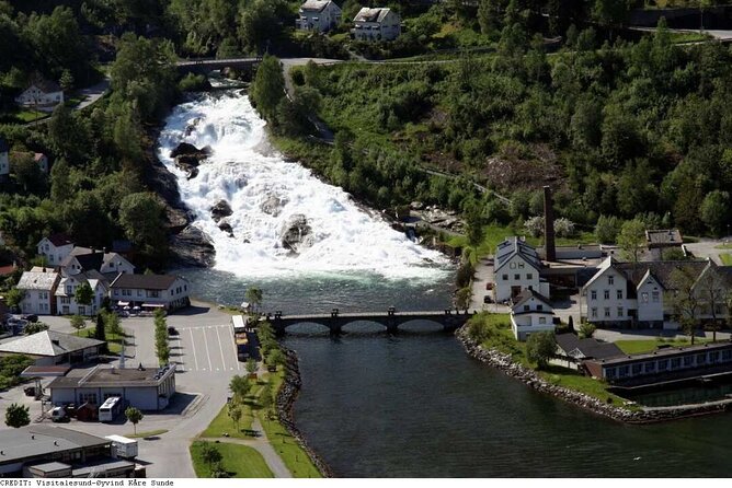 Shared Tour of Geiranger From Hellesylt - Common questions