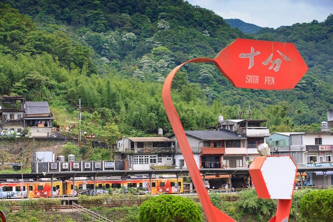 Shifen, Jiufen, Heping Island Park & Raohe Night Market Day Tour - Common questions