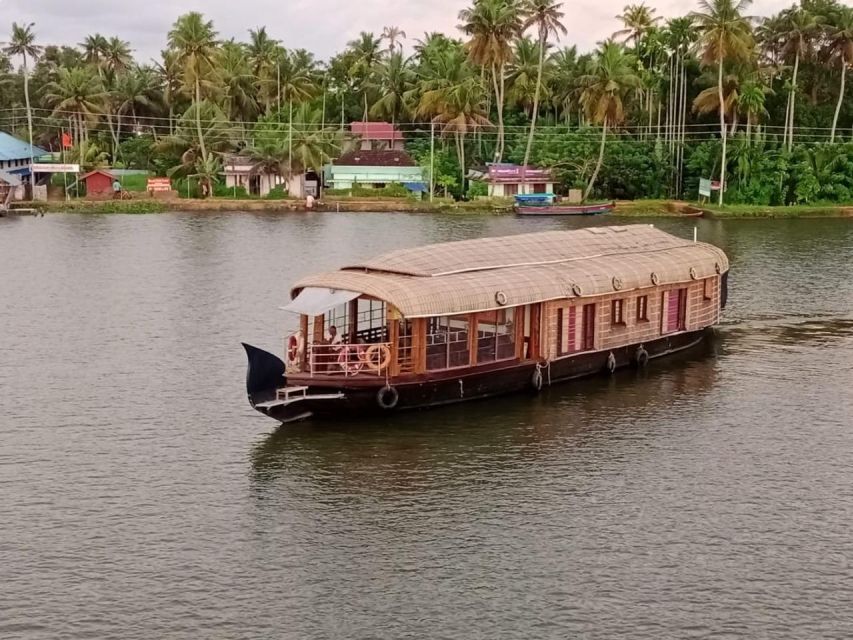 Shore Excursion; Alappuzha Backwater Cruise in Houseboat. - Common questions