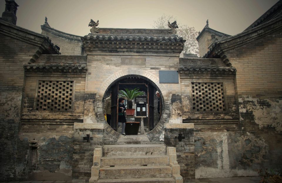 Shuanglin Temple And Wang's Compound From Pingyao - Location and Logistics