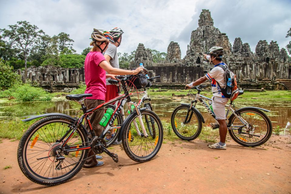 Siem Reap: Angkor Sunrise Bike Tour With Breakfast and Lunch - Common questions