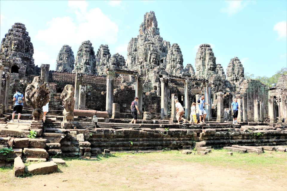 Siem Reap: Angkor Wat Sunrise and Best Temples Tour - Common questions