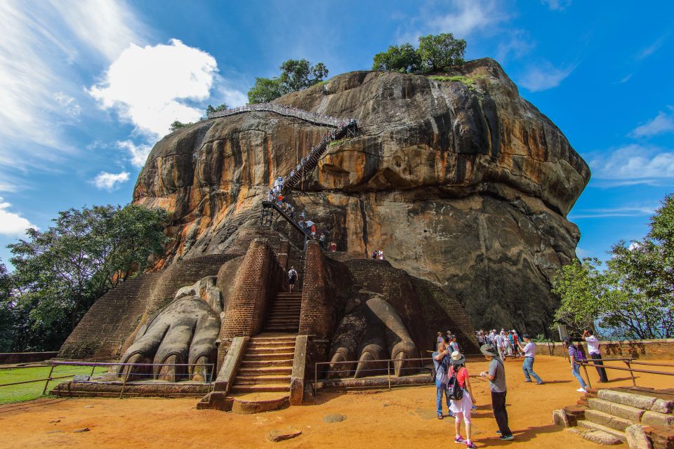 Sigiriya and Pidurangala Rock From Colombo - Understanding Sigiriyas Historical Significance