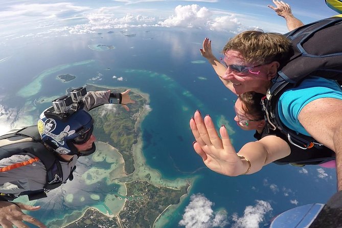 Skydive Fiji Radical 10000ft Tandem Jump (30 Seconds Free Fall) - Common questions