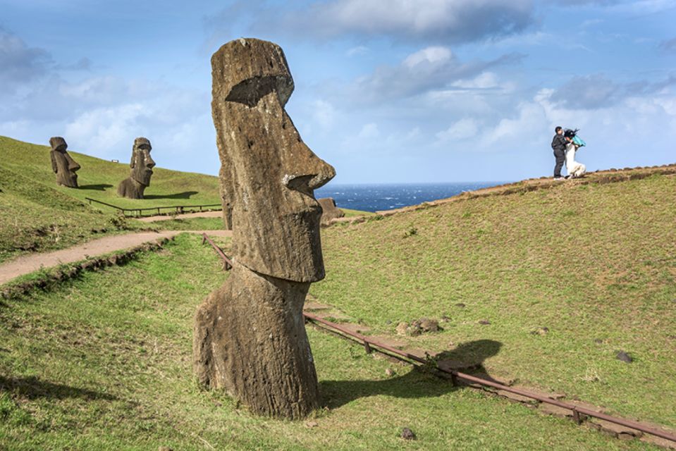 Small Group (8 PAX) / Cruise Ships Tours at Easter Island - Common questions