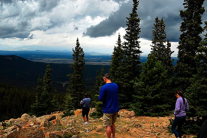 Small Group Tour of Pikes Peak and the Garden of the Gods From Denver - Tour Organization