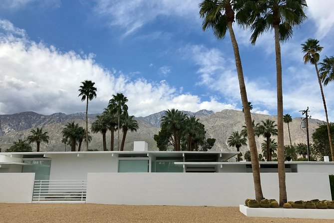 South Palm Springs Architecture, History and Bike Tour - Traveler Tips for the Tour