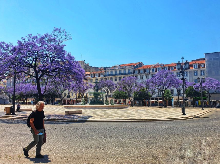 Step Into History: Lisbon's Old Town! Tuk Tuk - Insider Tips for the Tour