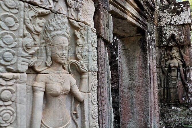 Sunrise Small-Group Tour of Angkor Wat From Siem Reap - Guide Expertise and Customer Feedback