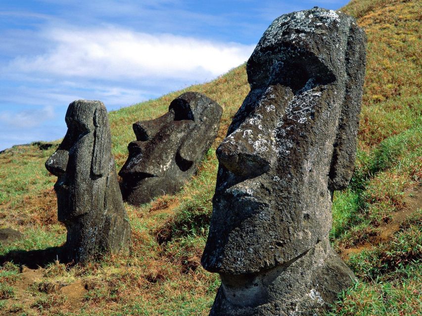 The Moai Factory: the Mystery Behind the Volcanic Stone Stat - Directions