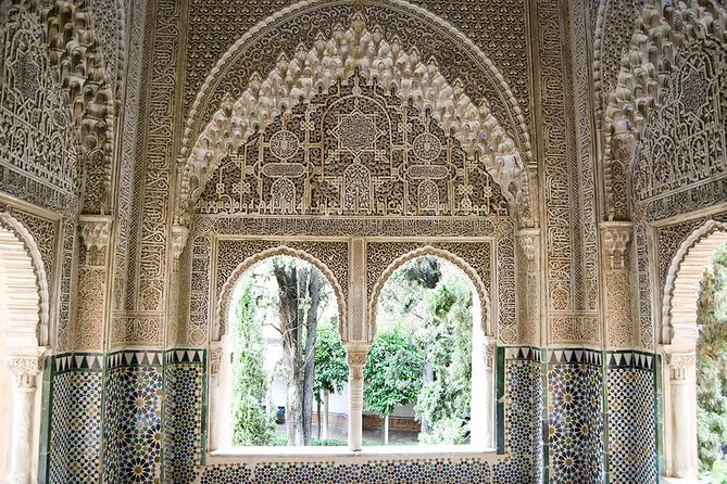 Tickets Included: Alhambra Tour (Gardens, Alcazaba, Generalife) - Common questions