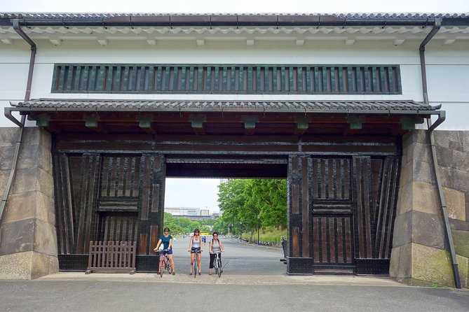 Tokyo Bike Tour With Meiji-Jingu Shrine, Aoyama Cemetery - Common questions