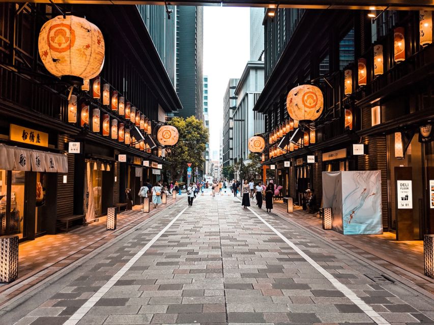 Tokyo Food Tour: The Past, Present and Future 11 Tastings - High-Speed Bites: Tokyo Station