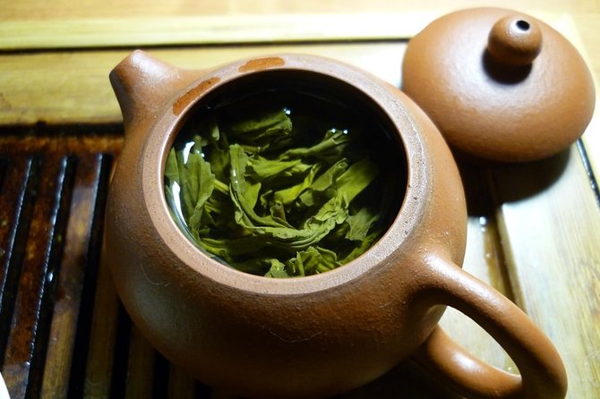 Tokyo Online: Green Teatime in Japan - Tea Brewing Experience