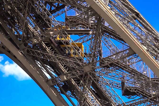 Tour & Parisian Lunch on the Eiffel Tower - Additional Support