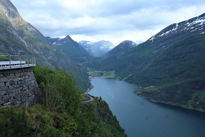 TRANSFER, STANDARD, 1-7 PAX: Bergen – Geiranger - Last Words