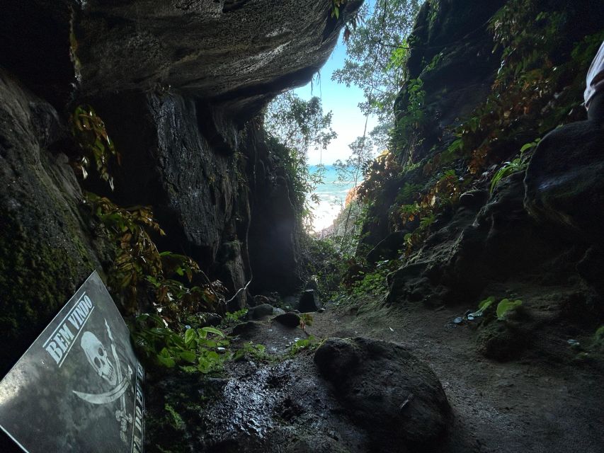 Ubatuba - Pirate's Cave Trail - Directions