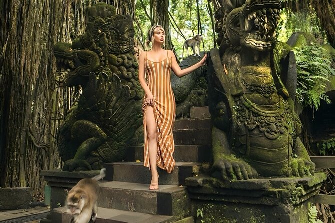 Ubud Day Tour: Sacred Monkey Forest, Tegenungan Waterfall, Rice Terrace - Common questions