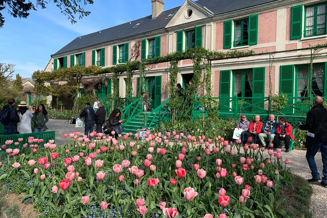 Versailles Palace and Giverny Private Guided Tour From Paris - Booking Information