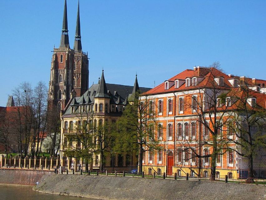 Wrocław: Ostrów Tumski and Old Town Highlights Private Tour - Directions