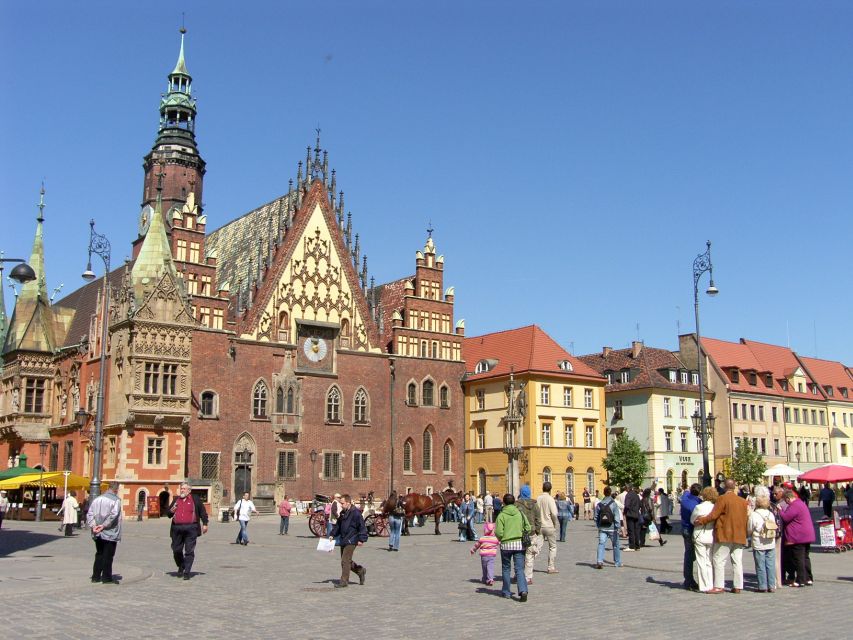 Wrocław: Short City Walk and Cruise by Luxury Ship - Background