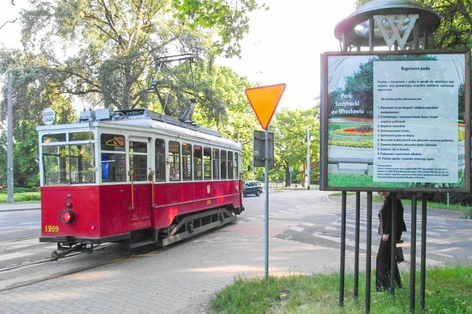 Wroclaw: Tour by Smal Historic Tram - Common questions