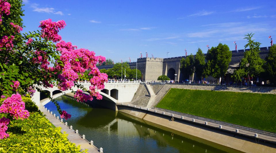 Xi'an City Wall Private Guided Tour With Cycling Option - Common questions