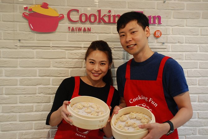 Xiao Long Bao, Pork Thick Soup, Bubble Milk Tea. Taiwan Traditional Light Meals Experience-B (Taipei - Traveler Assistance