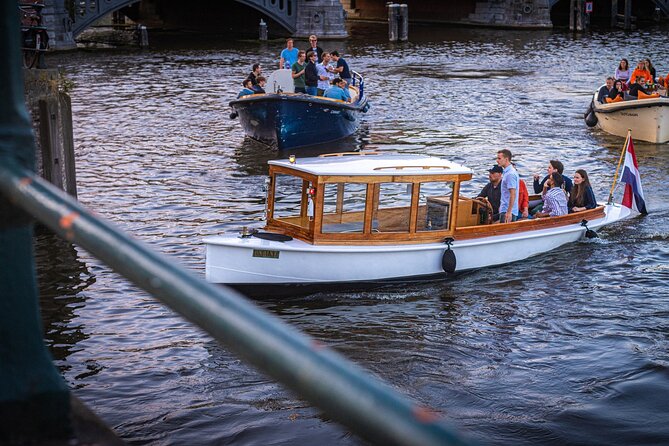 2-Hour Unique Amsterdam Dinner Cruise on a Historic Saloon Boat - Common questions