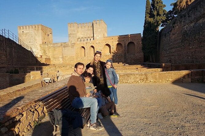 Alhambra: Private Tour for Families - Tips for a Memorable Experience