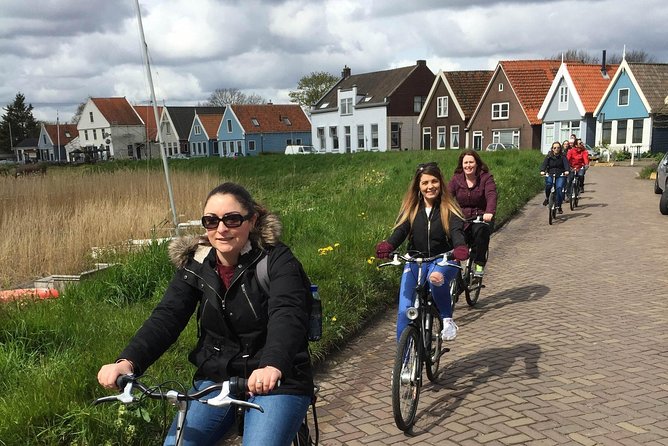 Amsterdams Countryside Half-Day Bike Tour in Small Group - Common questions