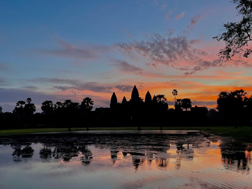 Angkor Wat Sunrise, Angkor Thom, Bayon, Ta Prohm Share Tour - Highlights of Angkor Wat Sunrise