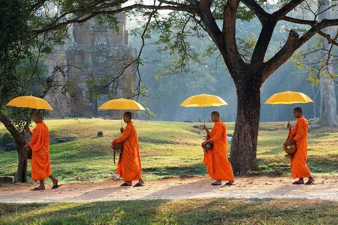 Angkor Wat Temples Tour With Entrance Ticket and Lunch - Offer Information