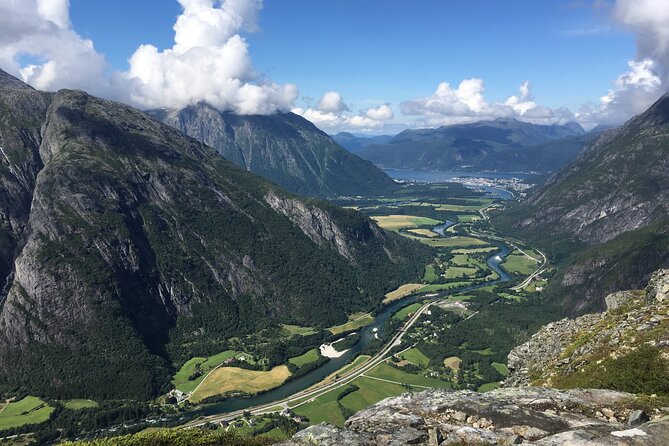 Audio Bus Tour at Scenic Routes of Andalsnes to Trollstigen - Common questions