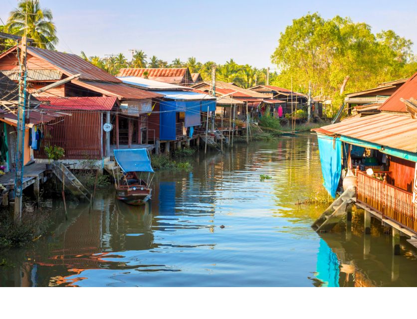 Bangkok: Damnoen Saduak Floating & Train Markets Guided Tour - Last Words