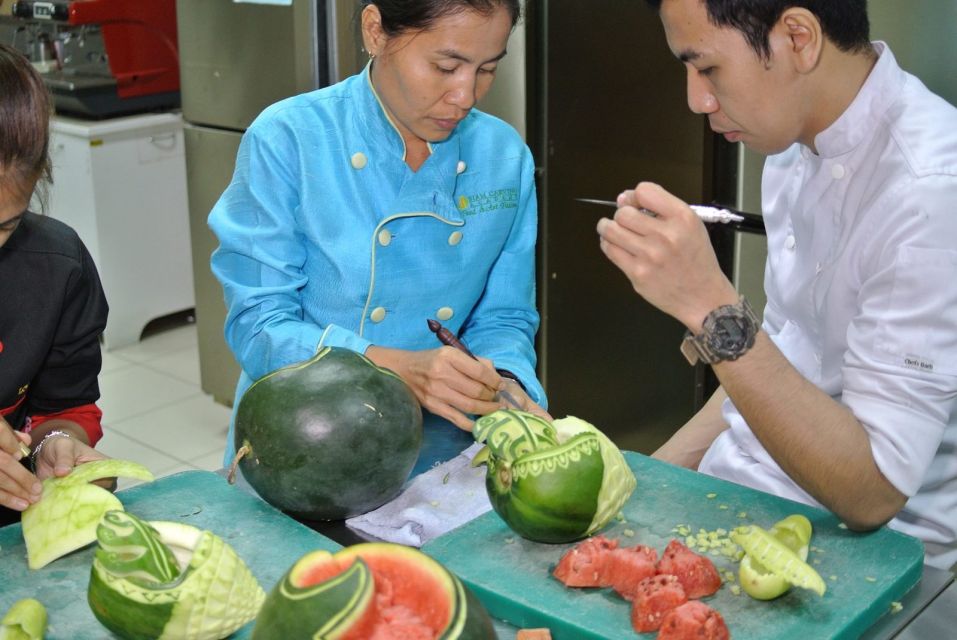 Bangkok: Professional Thai Fruit and Vegetable Carving Class - Online Class Enrollment