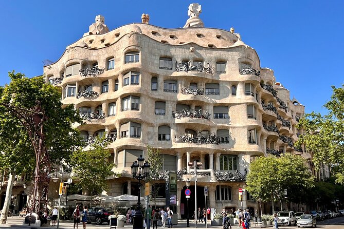 Barcelona Gaudi Houses: Casa Vicens & La Pedrera - Common questions