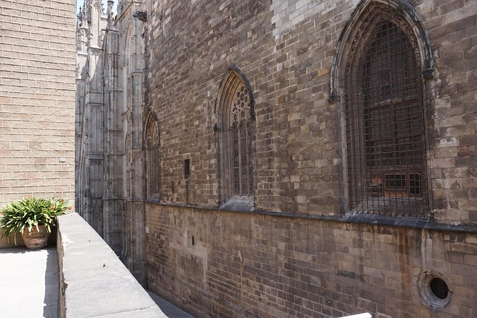 Barcelona, Stories and Legends of the Gothic Quarter, With Tapas. - Last Words