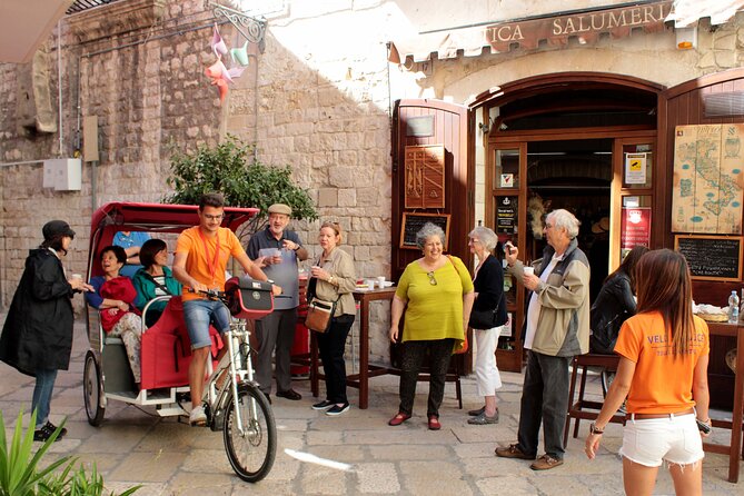 Bari Street Food Tour by Rickshaw - Traveler Support