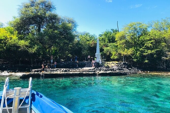 Big Island Speed Boat Snorkel Dolphin and Whale Watch Combo  - Big Island of Hawaii - Common questions