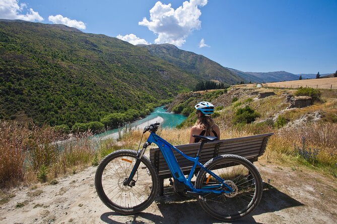 Bike the Valley of the Vines From Arrowtown- Return Shuttle From Queenstown - Shuttle Information