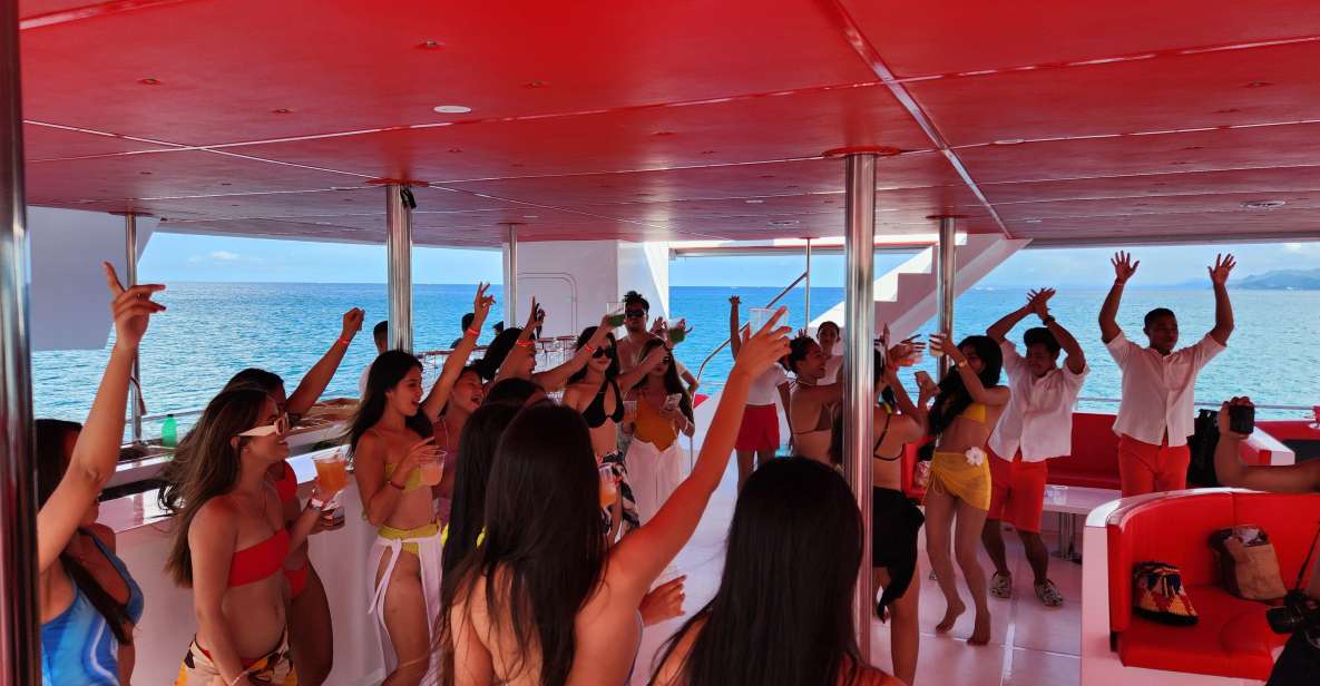 Boracay: Yacht Party With Activities, Food, and Drinks - Safety Measures